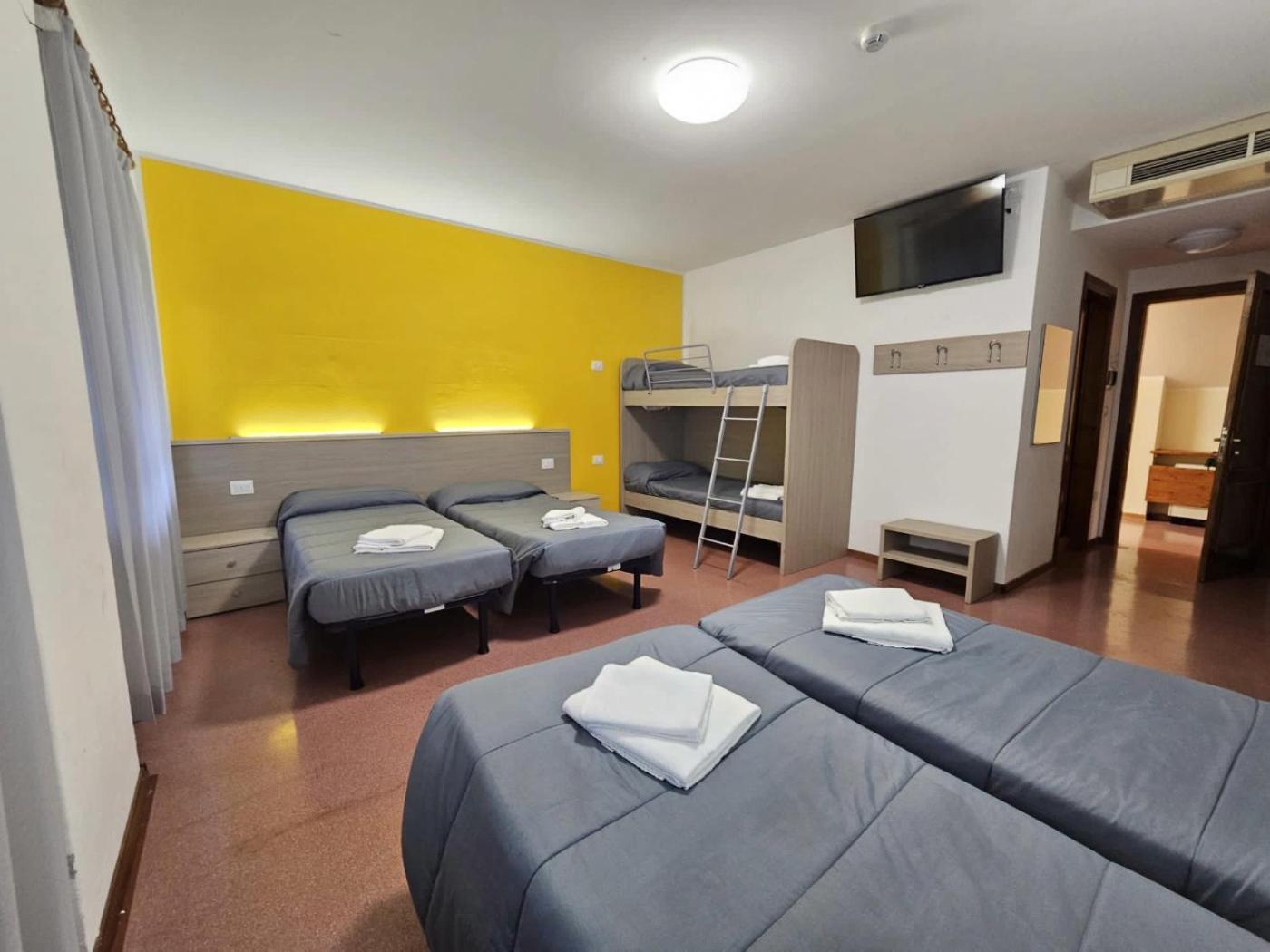 Bella Italia&EFA Village Forni Avoltri Esterno foto