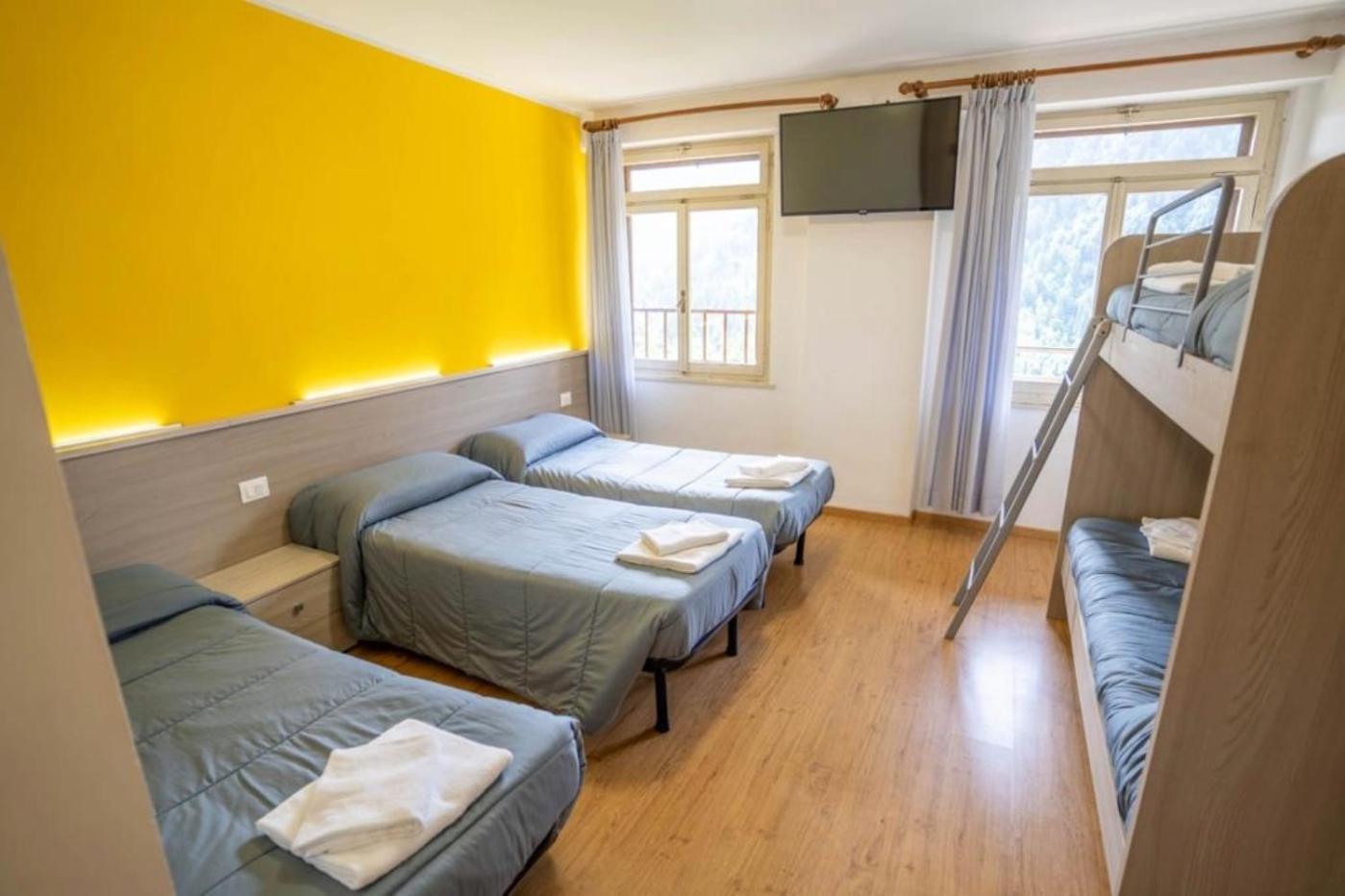 Bella Italia&EFA Village Forni Avoltri Esterno foto